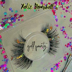 🦋“𝔹𝕆𝕄𝔹𝕊ℍ𝔼𝕃𝕃 𝕃𝔸𝕊ℍ𝔼𝕊”🦋